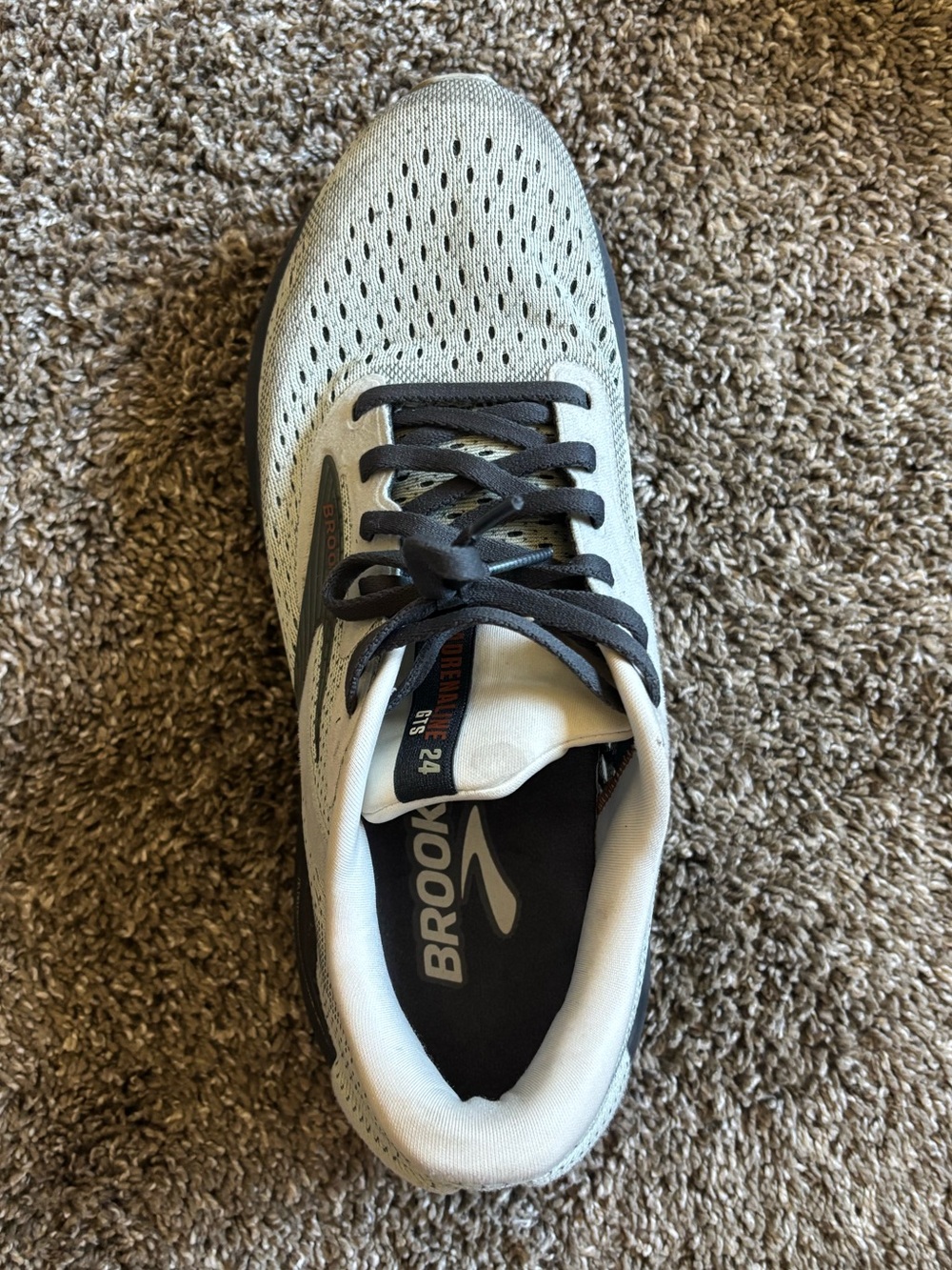 Brooks Women’s Adrenaline GTS 24 Running Shoes in Sea Foam - Picture 2 of 11